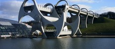 Falkirk-Millennium-Wheel-Boat-Lift.jpg